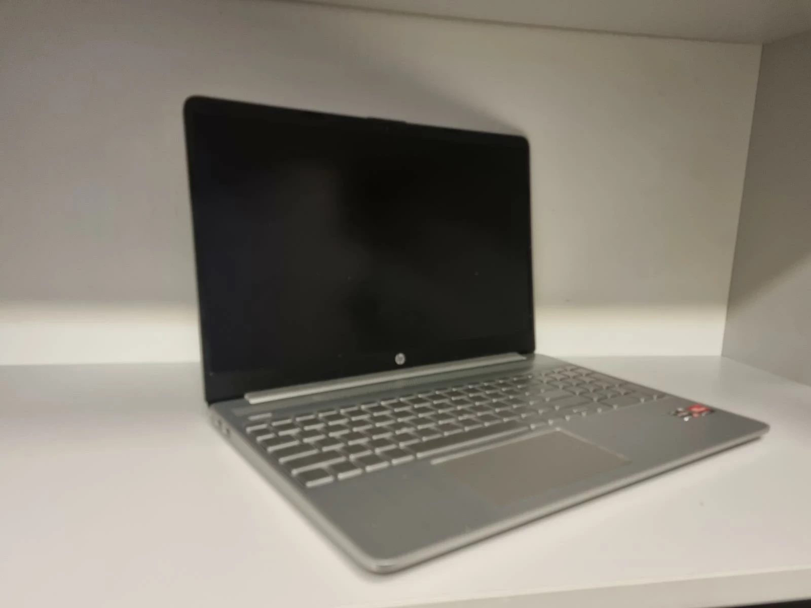 laptop-hp-15s-eq2470nw-liczba-rdzeni-procesora-nie-dotyczy