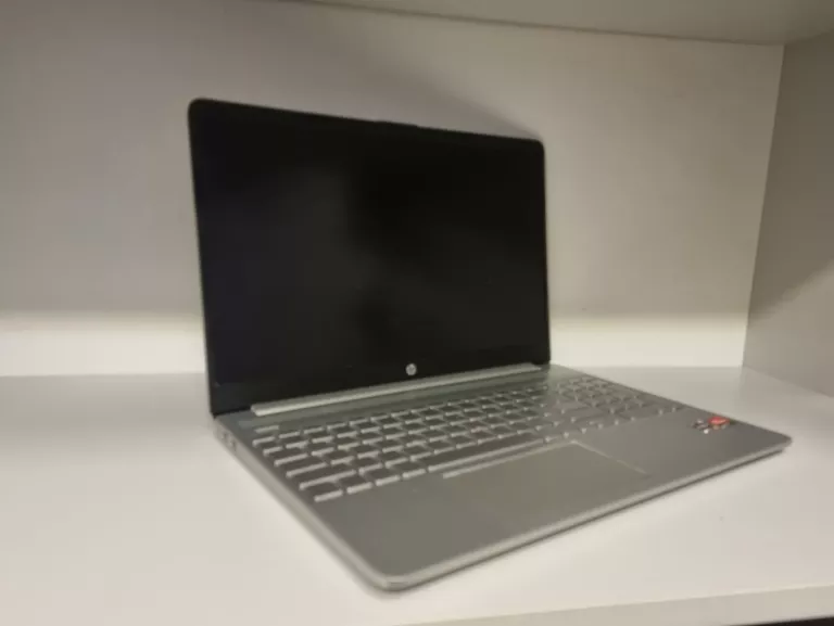 laptop-hp-15s-eq2470nw-liczba-rdzeni-procesora-nie-dotyczy