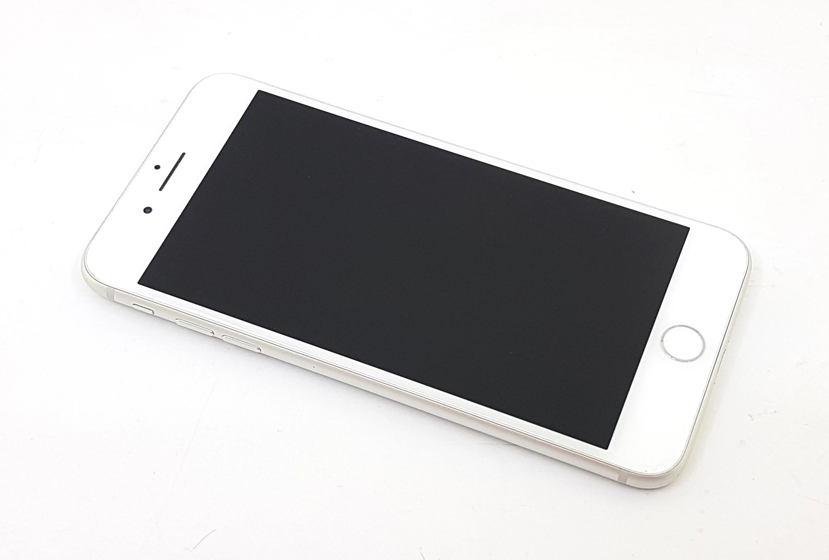 apple-iphone-8-plus-64gb-bat-84-wbudowana-pamiec-64-gb