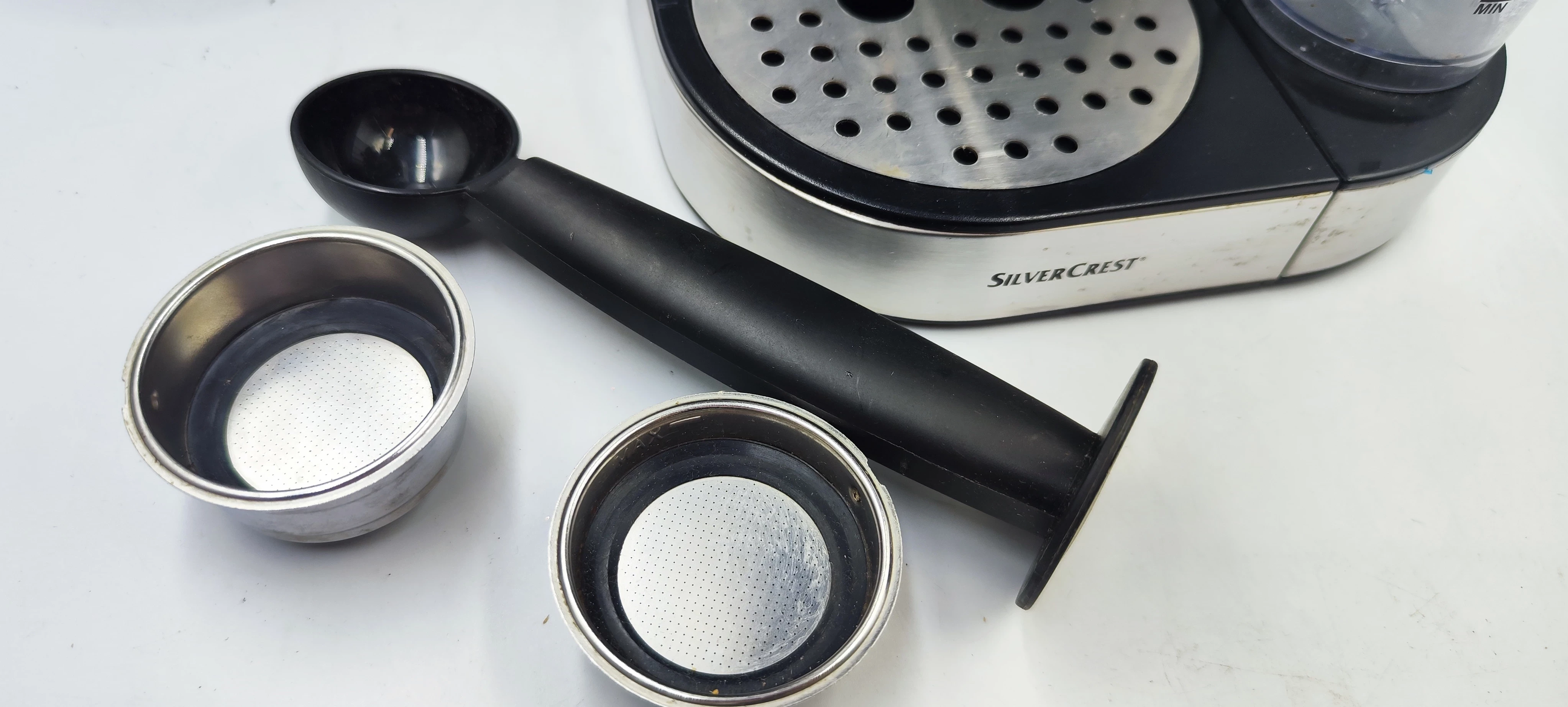 ekspres-silvercrest-semm-1470-kolor-dominujacy-srebrnyszary