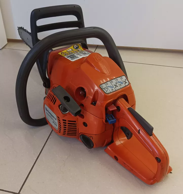 pila-spalinowa-husqvarna-235-marka-husqvarna