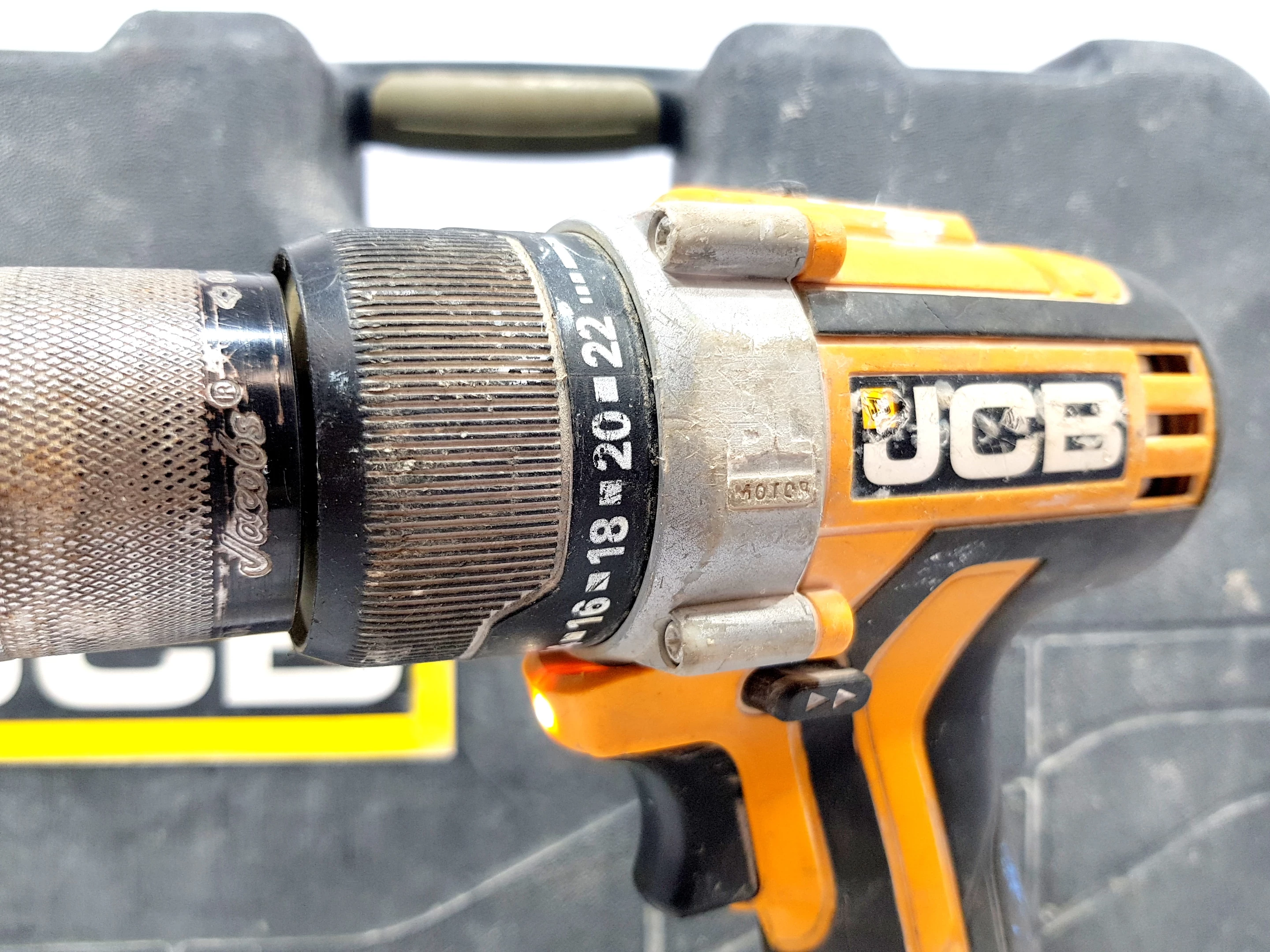 wkretarka-jcb-cd20libl-ean-gtin-6087108830