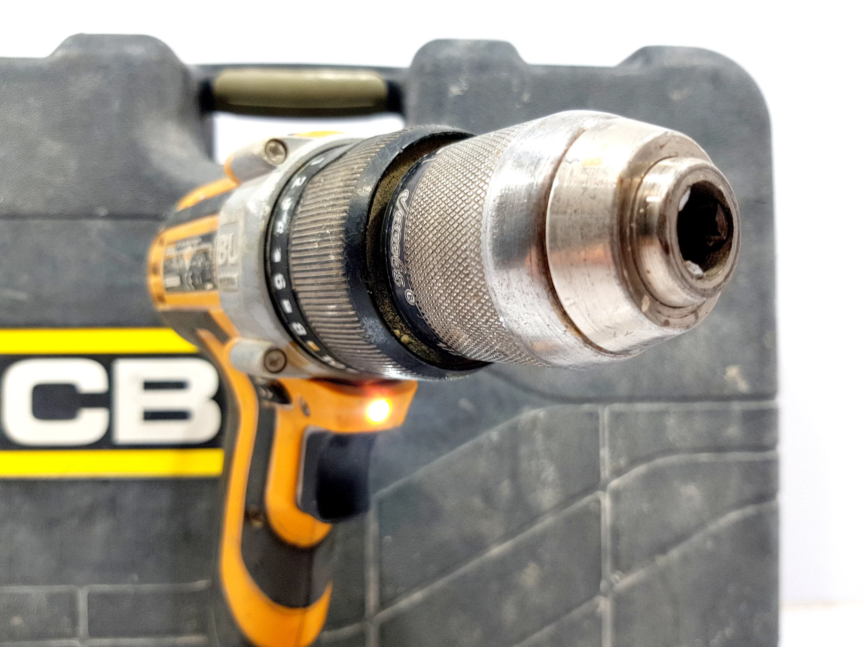 wkretarka-jcb-cd20libl-rodzaj-silnika-silnik-bezszczotkowy