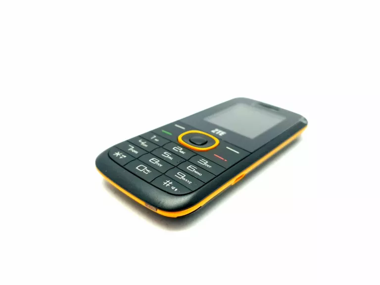 TELEFON ZTE R528 DUAL SIM APARAT RADIO KOMPLET