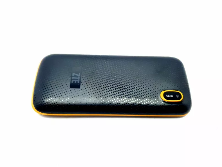 telefon-zte-r528-dual-sim-aparat-radio-komplet-wbudowana-pamiec-2-mb