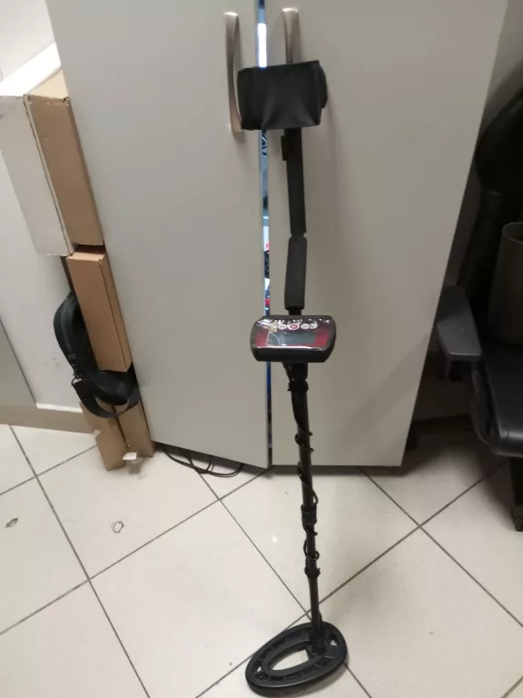 WYKRYWACZ METALI FISHER F22