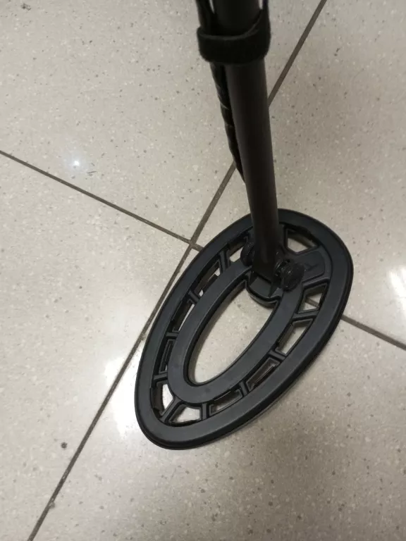WYKRYWACZ METALI FISHER F22