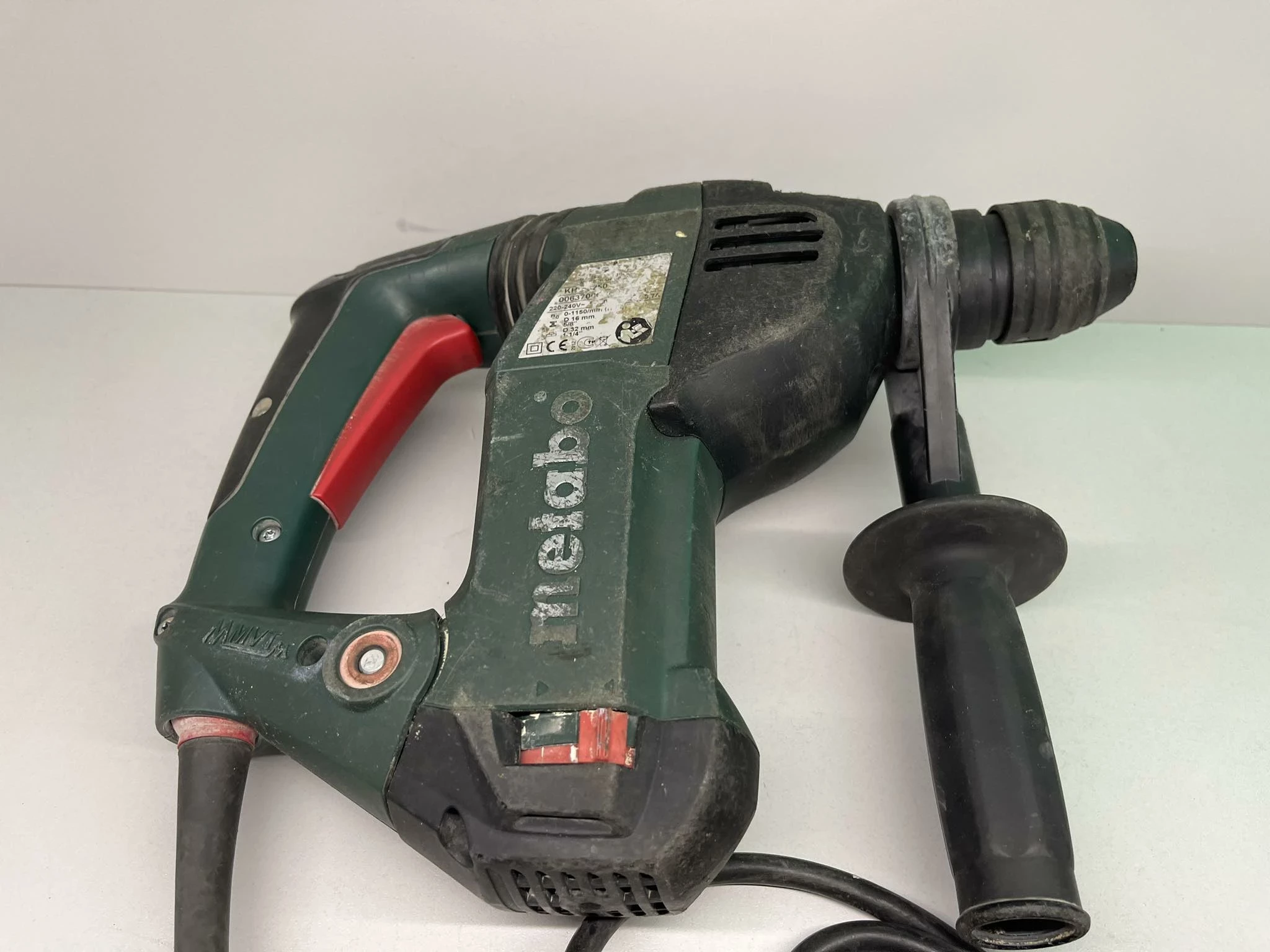 mlotowiertarka-metabo-khe-3250-sds-plus-800-w-typ-uchwytu-sds-plus