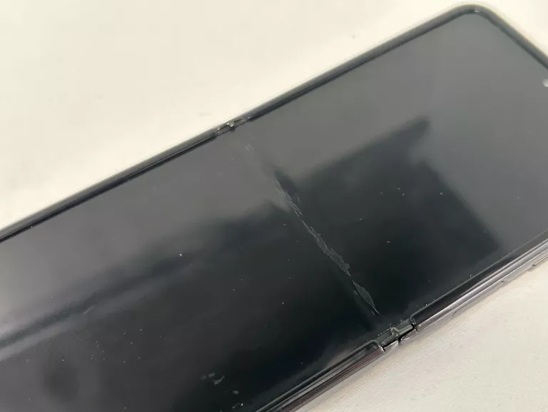 telefon-samsung-z-flip-5g-sm-f707b-256gb8gb-przekatna-ekranu-67