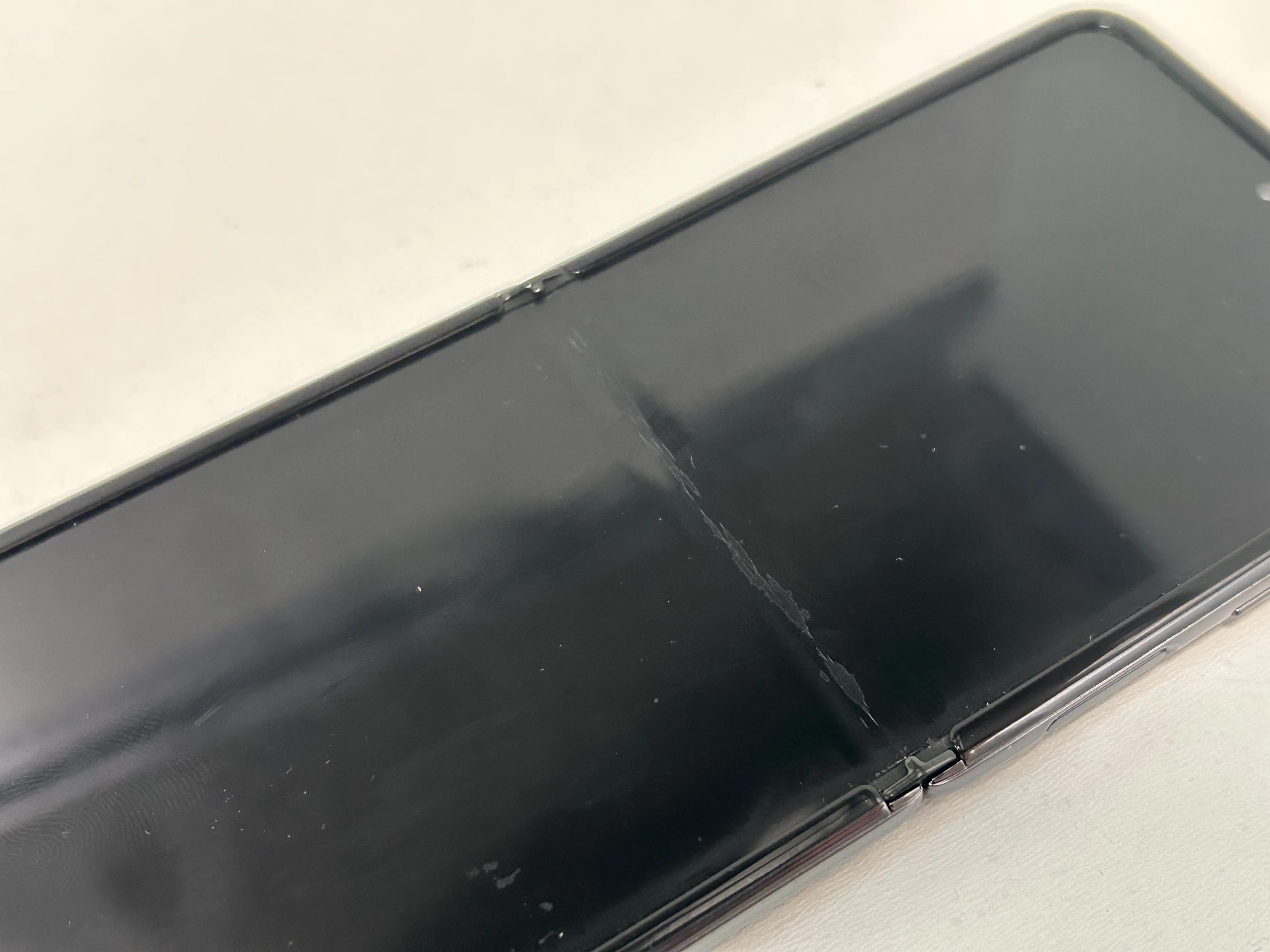 telefon-samsung-z-flip-5g-sm-f707b-256gb8gb-przekatna-ekranu-67