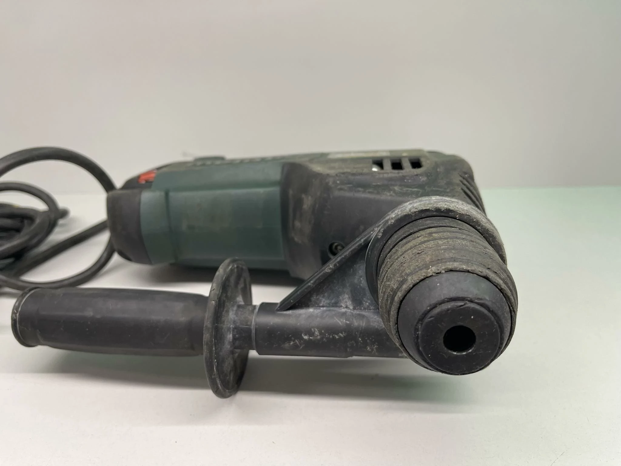 mlotowiertarka-metabo-khe-3250-sds-plus-800-w-funkcyjnosc-3-funkcyjny-wiercenie-z-i-bez-udaru-podkuwanie