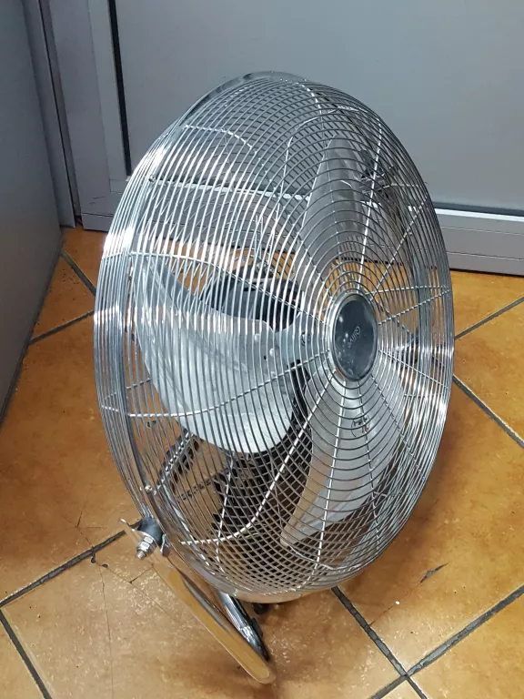 WENTYLATOR PODŁOGOWY QILIVE SREBRNY