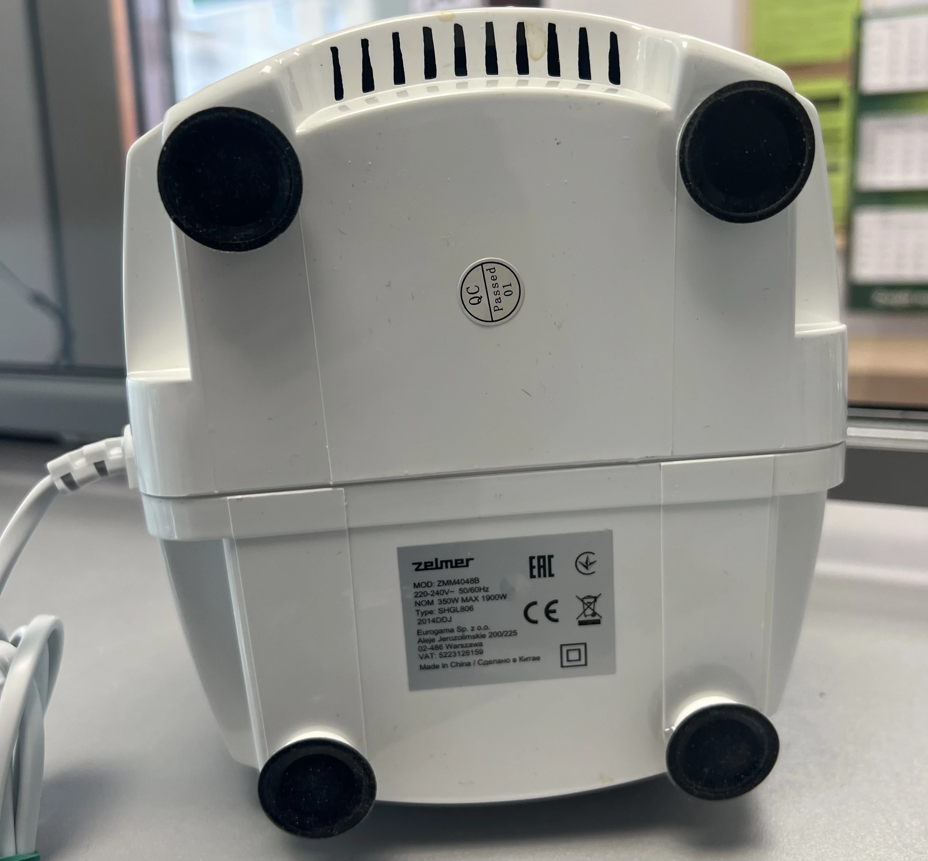 maszynka-do-mielenia-miesa-zelmer-zmm4048b-moc-1900