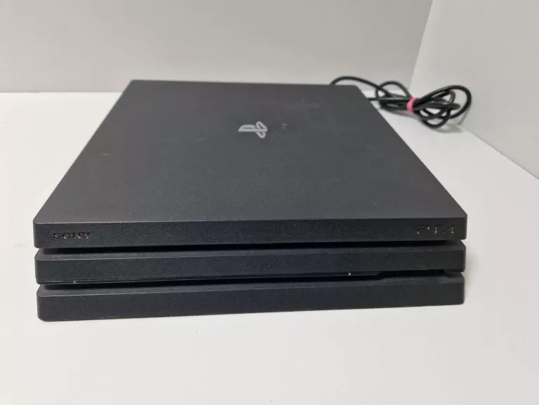 KONSOLA PS4 PRO 1TB