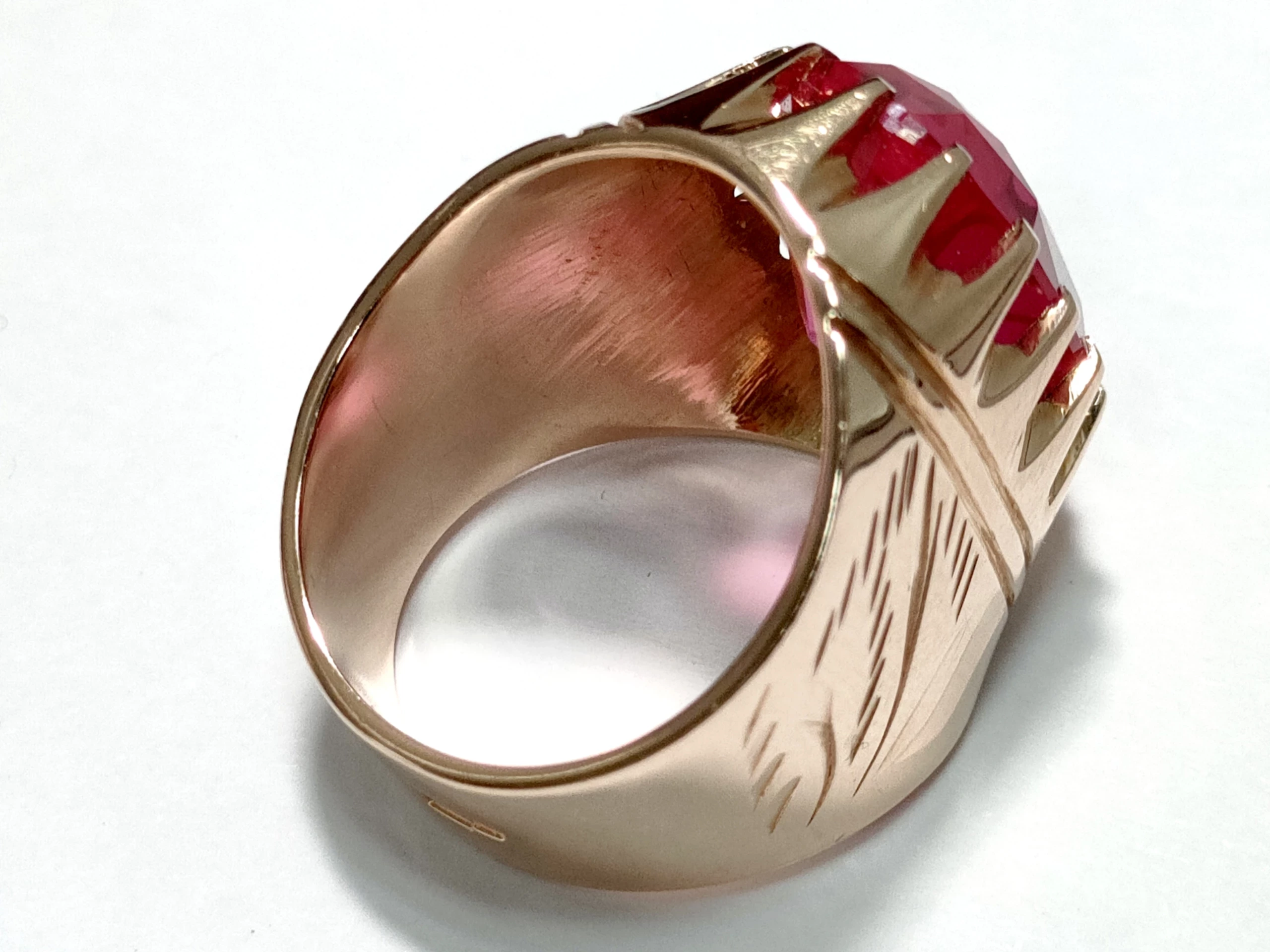 zloty-pierscionek-z-kamieniem-1046g-583-r12-rozmiarsrednica-wew-mm-372-12