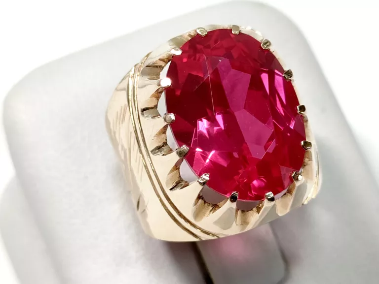 zloty-pierscionek-z-kamieniem-1046g-583-r12-waga-1046