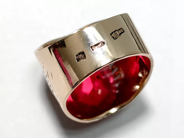 zloty-pierscien-z-kamieniem-1062g-583-r14-rozmiarsrednica-wew-mm-372-14