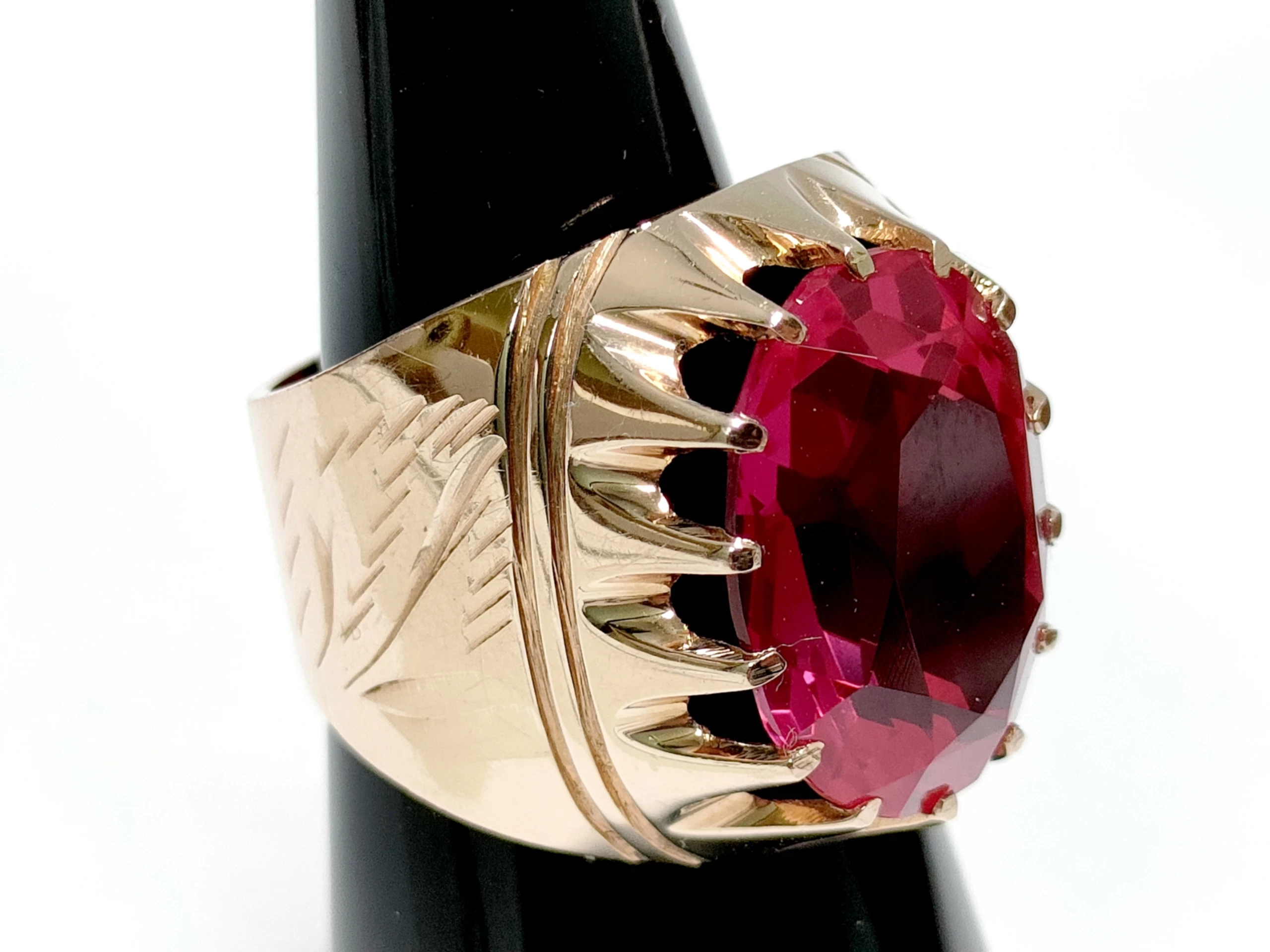 zloty-pierscionek-z-kamieniem-1046g-583-r12-lipowa-45-bialystok-sj