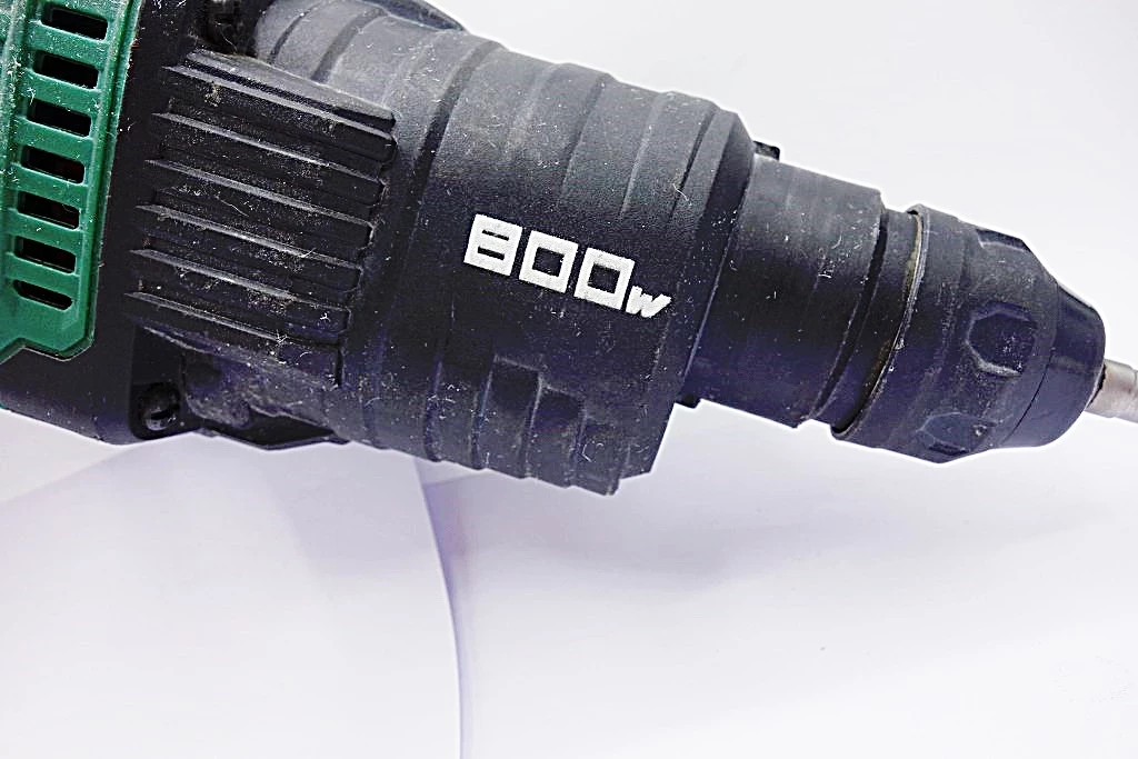 mlotowiertarka-parkside-pbh-800-a1-sds-plus-800-w-energia-udaru-12