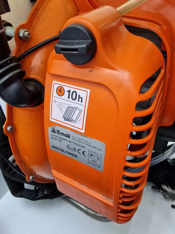 opryskiwacz-plecakowy-spalinowy-oleo-mac-mb-800-pojemnosc-zbiornika-14