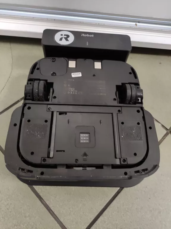 IROBOT BRAAVA JET M6 M6132 KOMPLET