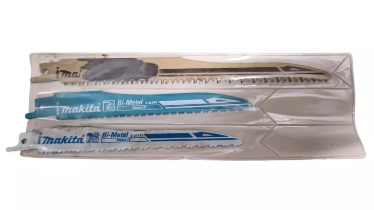 PIŁA POSUWOWA SZABLASTA MAKITA JR3061T 1250W