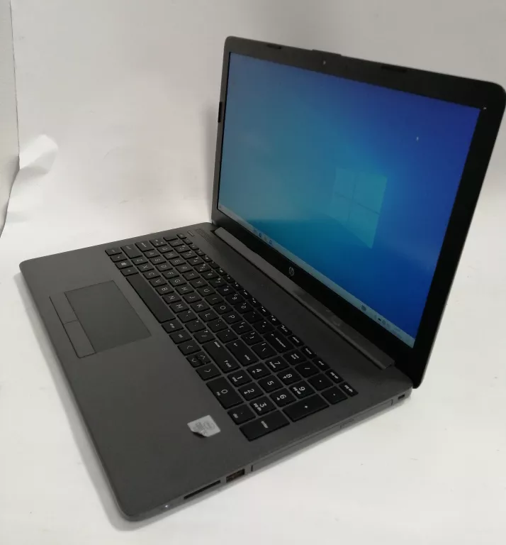 LAPTOP HP 250 G7 I5-1035G1 8GB 256GB SSD