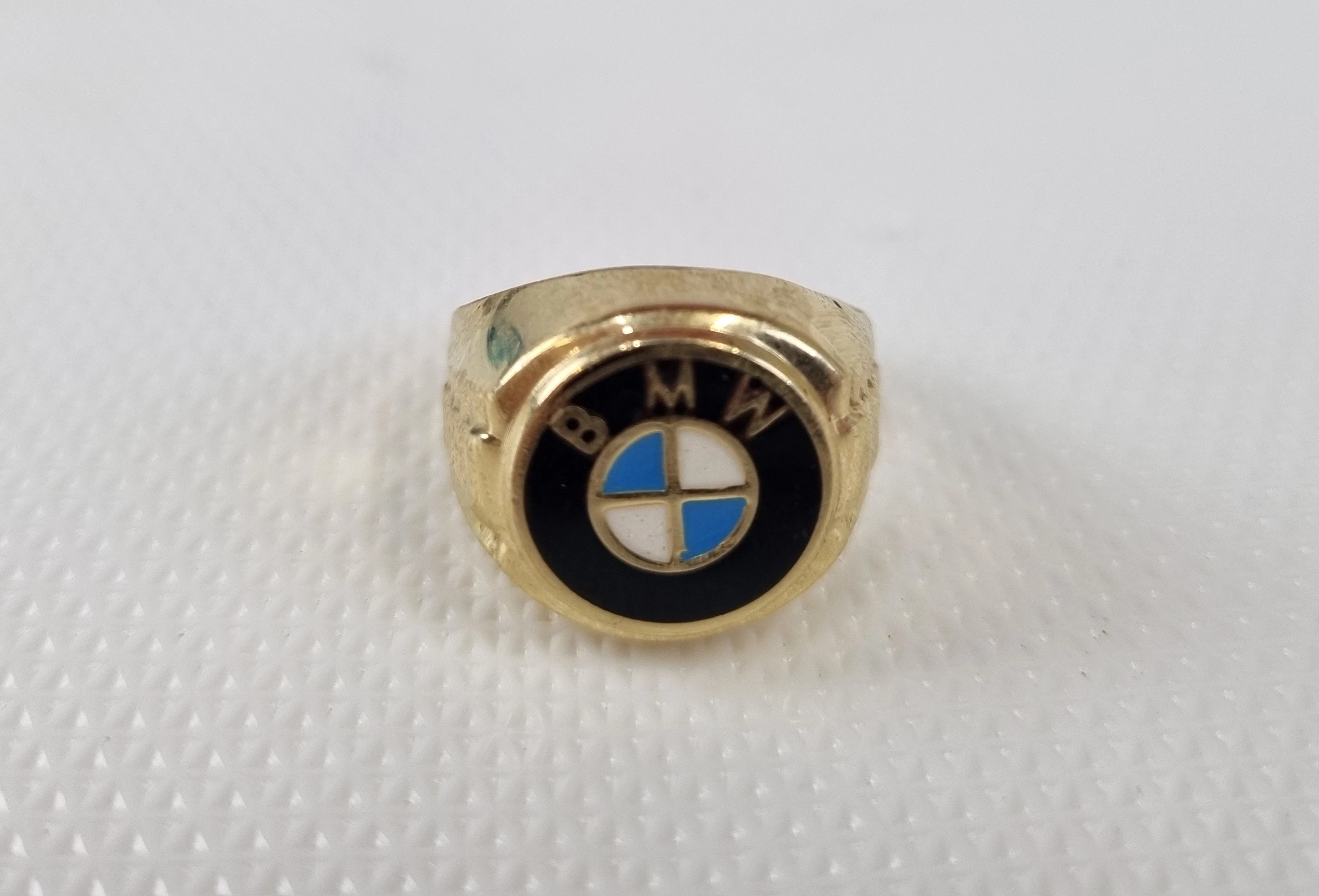 wyrob-jubilerski-uzywany-sygnet-bmw-551-kolor-dominujacy-zloty