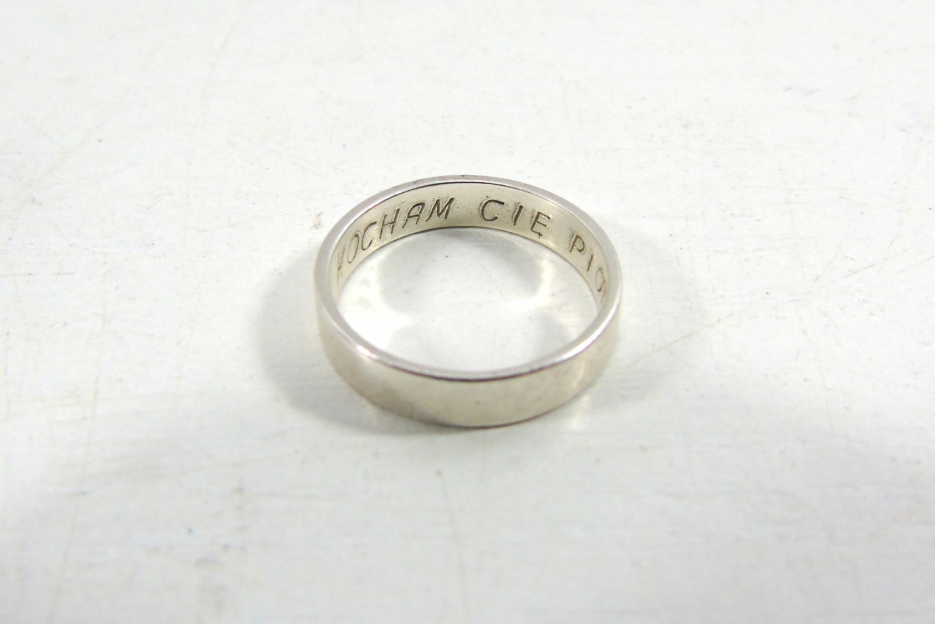 ciekawa-srebrna-obraczka-grawer-pr925-r14-stan-nie-wymaga-renowacji