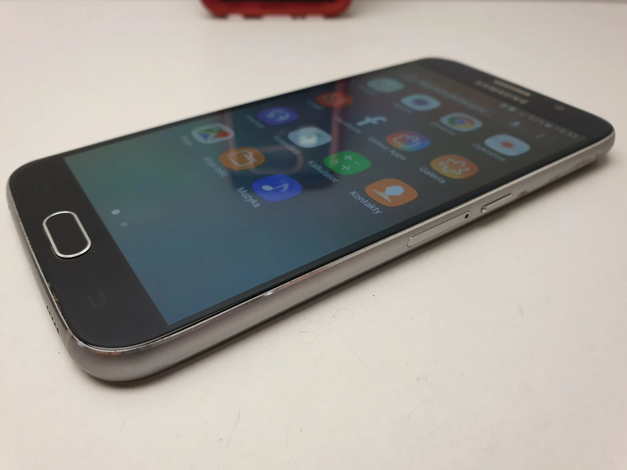 telefon-samsung-galaxy-s6-etui-uszkodzony-przekatna-ekranu-510