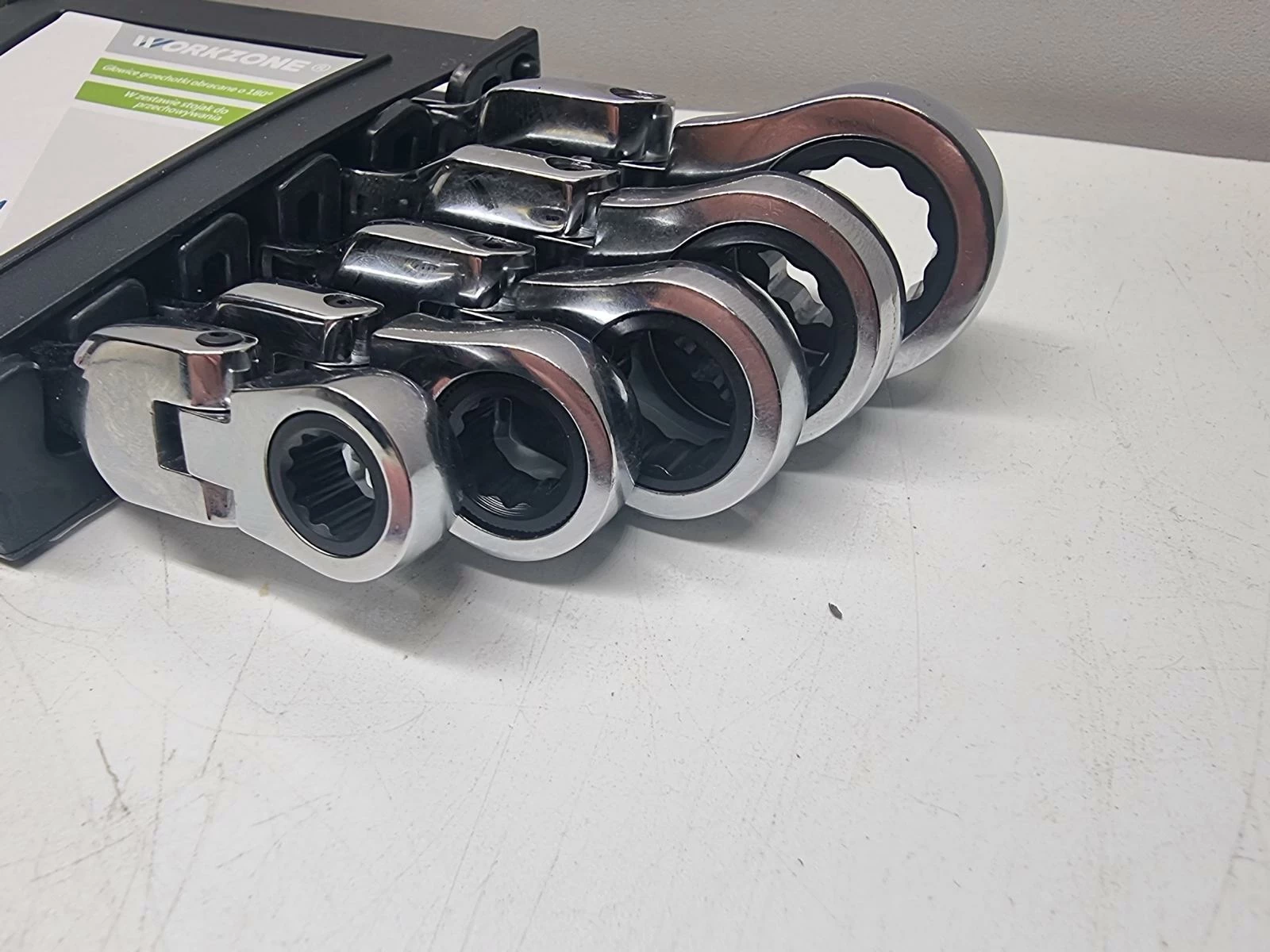 zestaw-kluczy-z-grzechotka-workzone-rodzaj-klucza-zestaw-kluczy