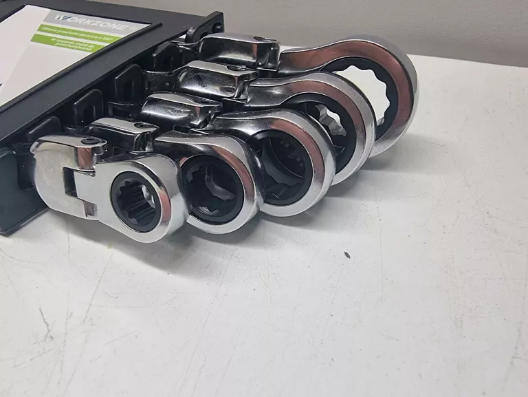 zestaw-kluczy-z-grzechotka-workzone-rodzaj-klucza-zestaw-kluczy