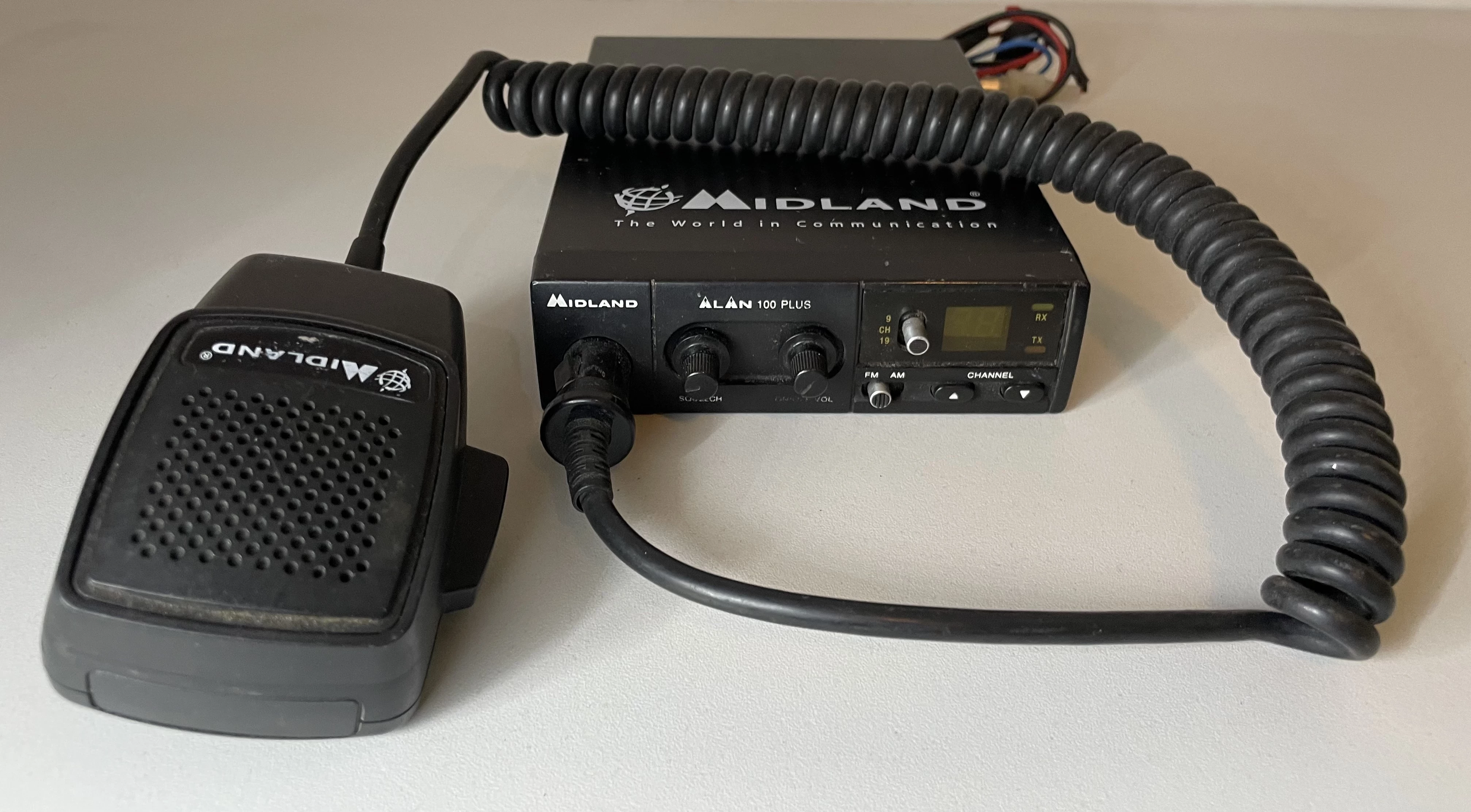 ALAN 100 PLUS CB Radio