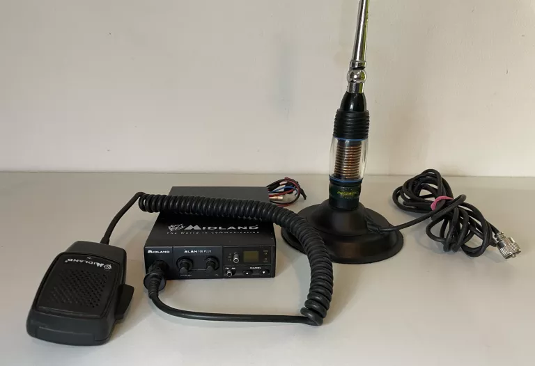 CB RADIO MIDLAND ALAN 100 PLUS + ANTENA PRESIDENT