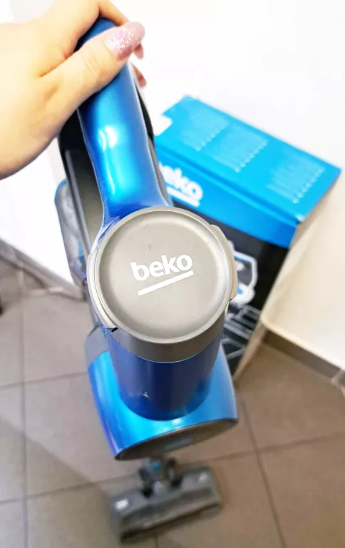 ODKURZACZ PIONOWY BEKO VRT82821DV