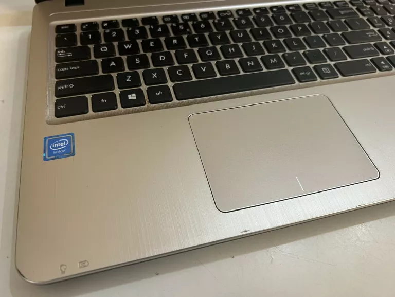 laptop-asus-f540s-4gb1tbzas-przekatna-ekranu-1560