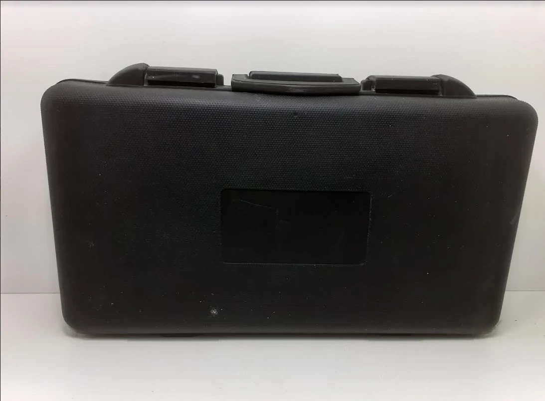 samopoziomujacy-laser-krzyzowy-top-craft-tkl1-rodzaj-cyfrowa