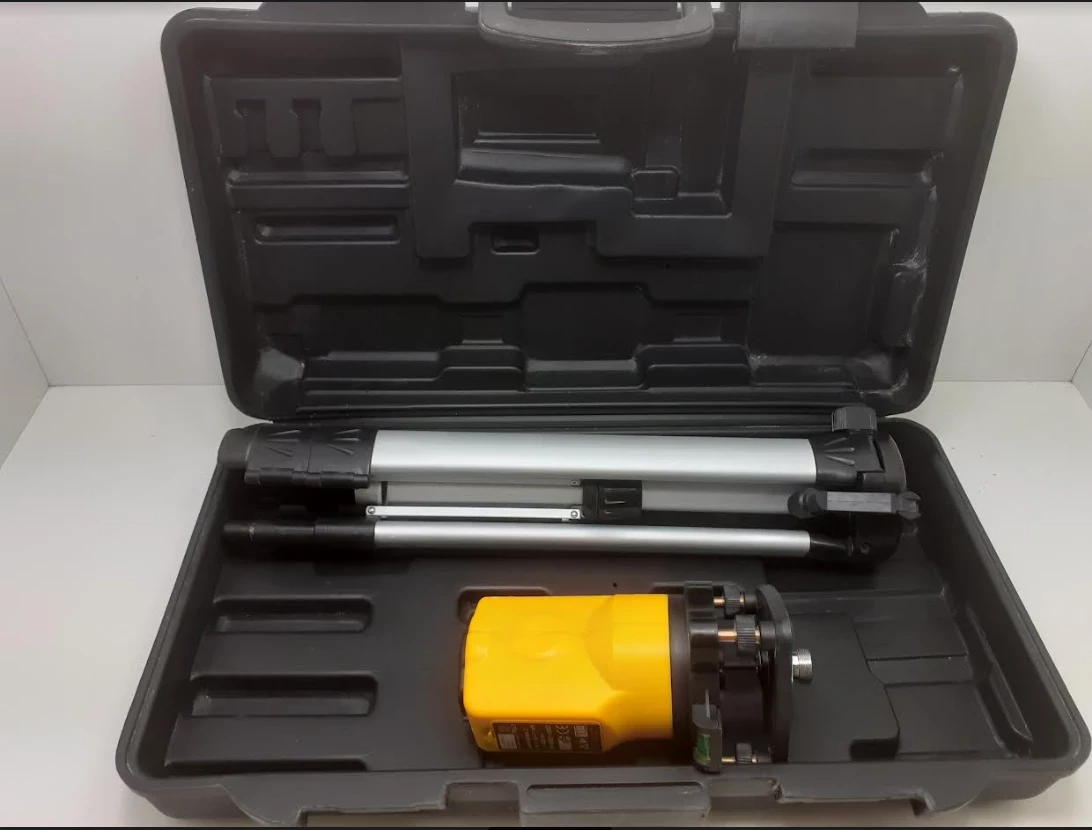 samopoziomujacy-laser-krzyzowy-top-craft-tkl1-hubska-82-wroclaw