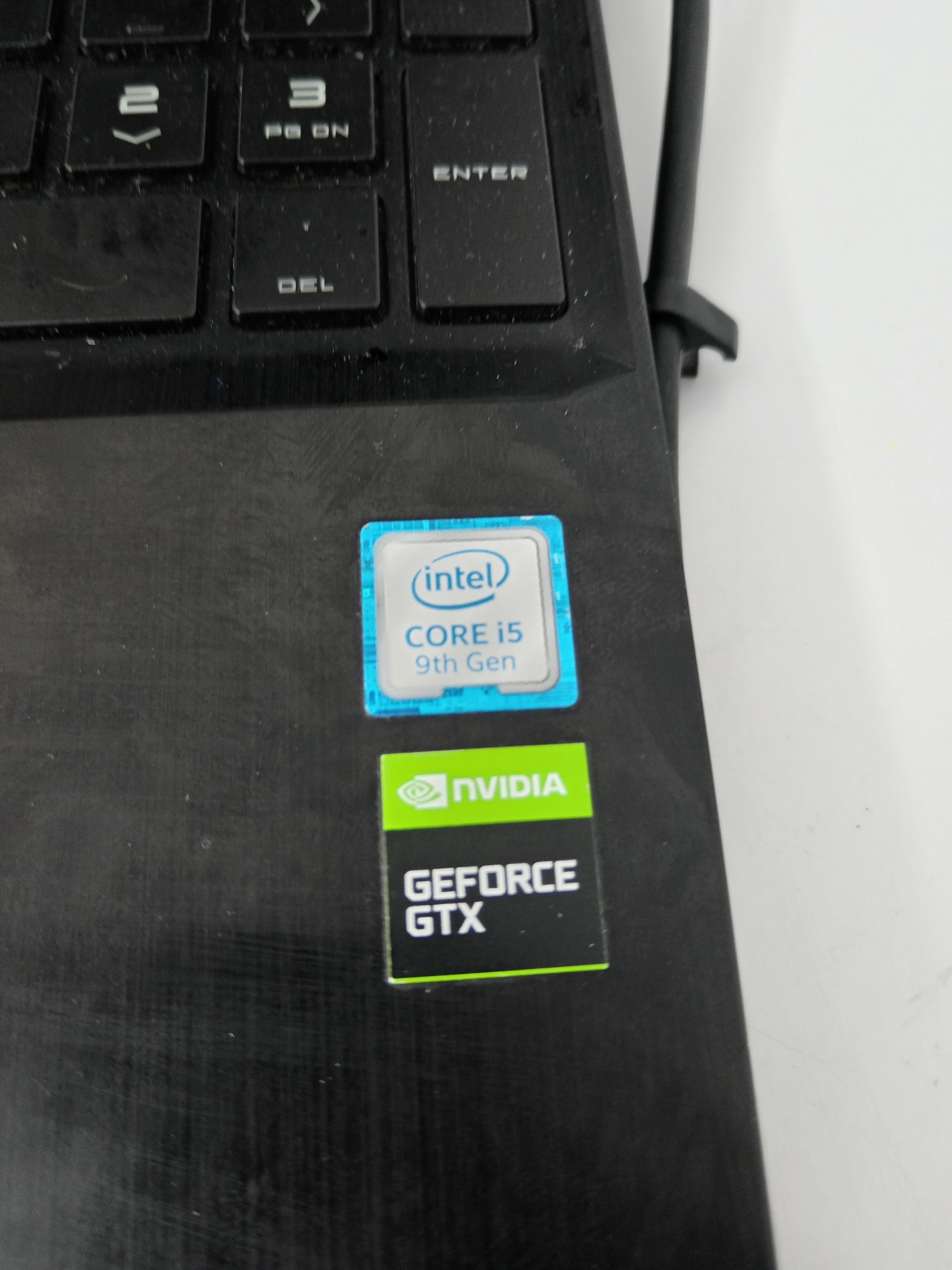 laptop-hp-omen-15-dc1065nw-rozdzielczosc-px-inna