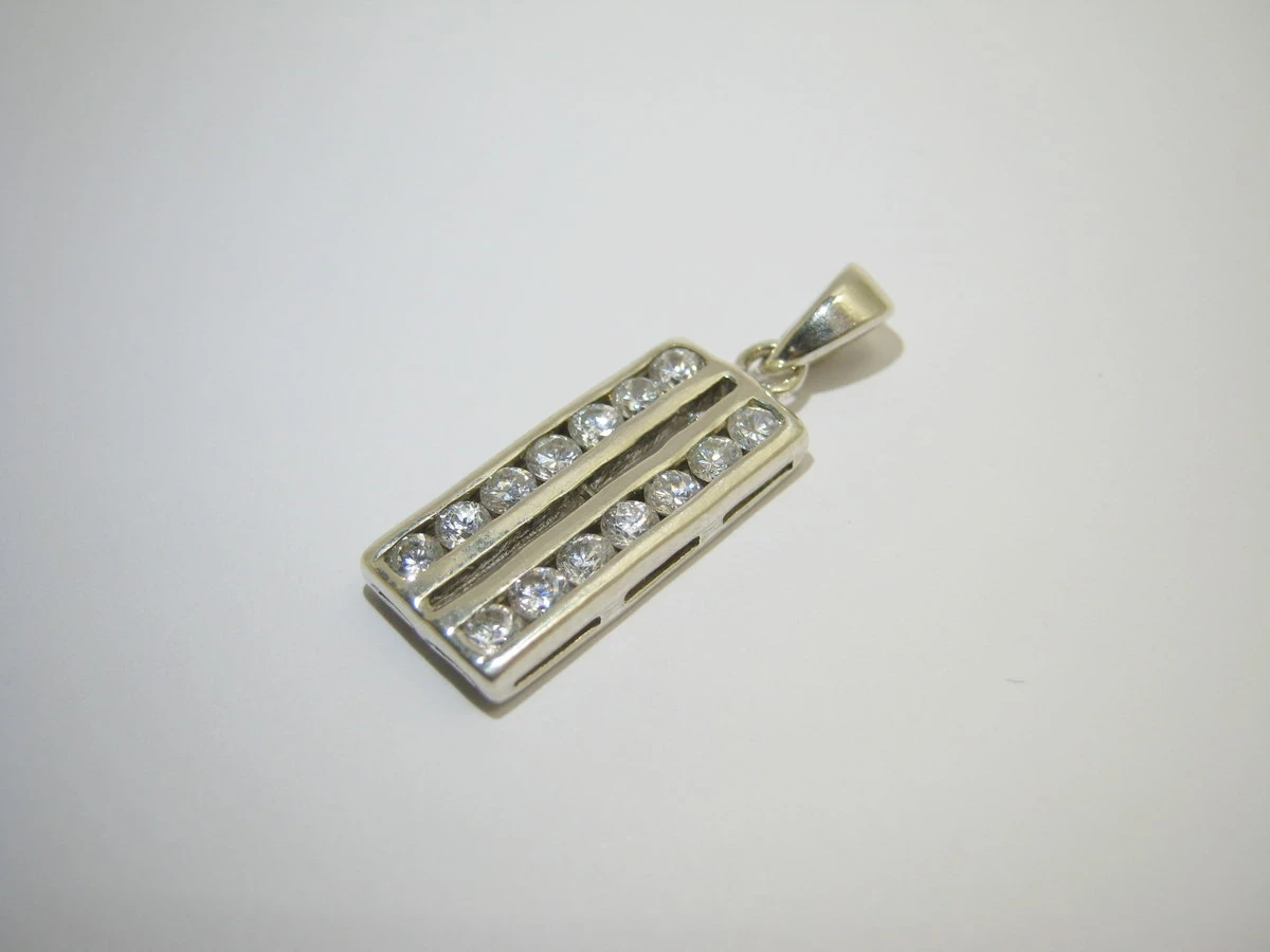 piekna-srebrna-zawieszka-pr-925-253g-stan-uzywany