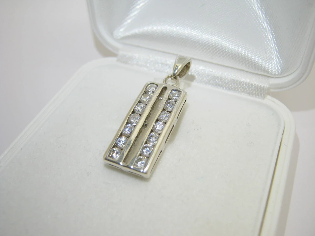 piekna-srebrna-zawieszka-pr-925-253g-pilsudskiego-7-tarnowskie-gory