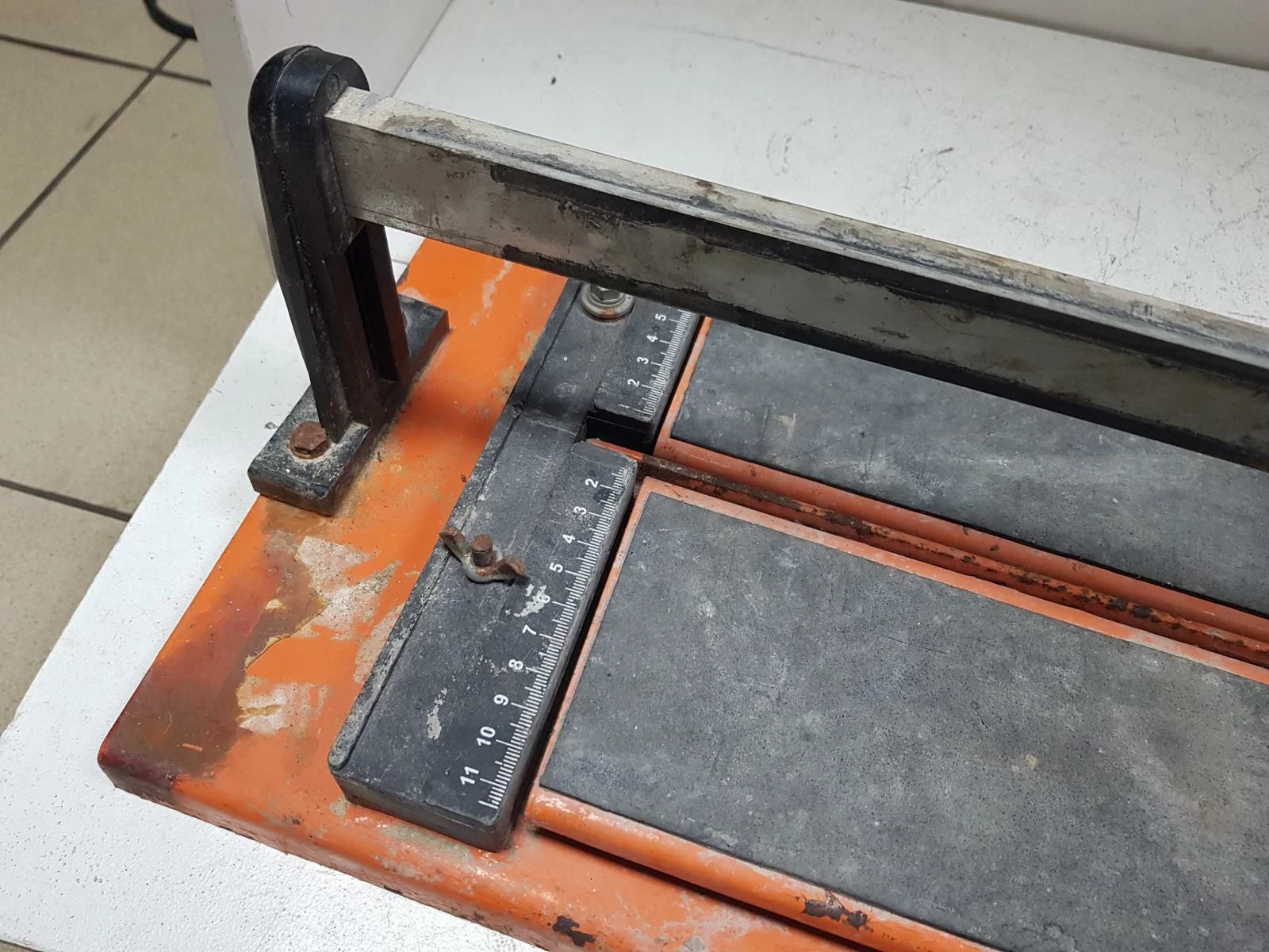 maszynka-do-ciecia-plytek-neo-tools-seria-0000