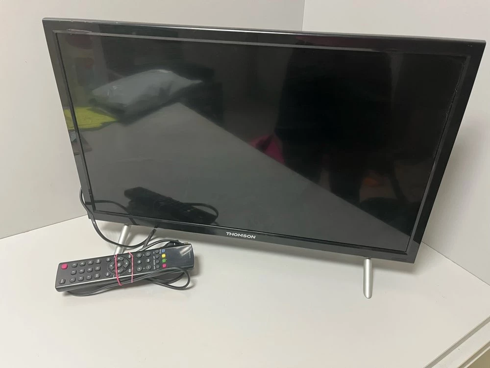 telewizor-thomson-24-24ha4243-pilot-klasa-efektywnosci-energetycznej-a