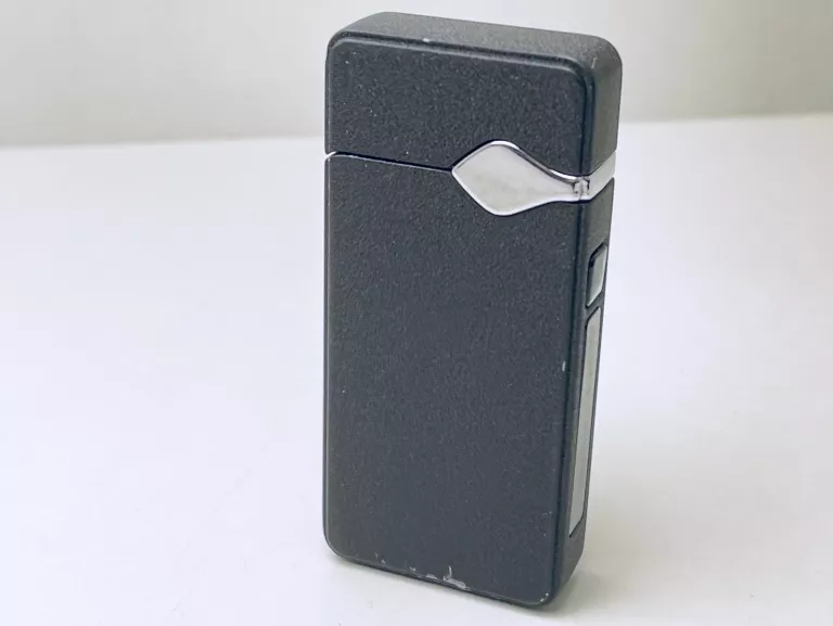 zapalniczka-plazmowa-czarna-reymonta-13-opole-sj