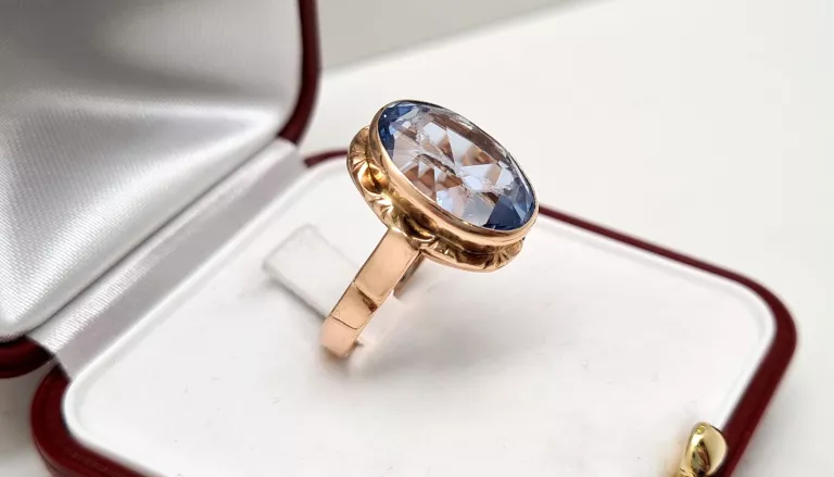 piekny-zloty-pierscionek-z-niebieskim-okiem-585-rodzaj-wyrob-jubilerski