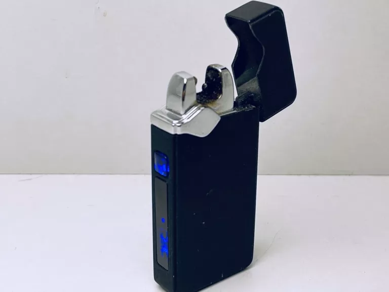 zapalniczka-plazmowa-czarna-product-id