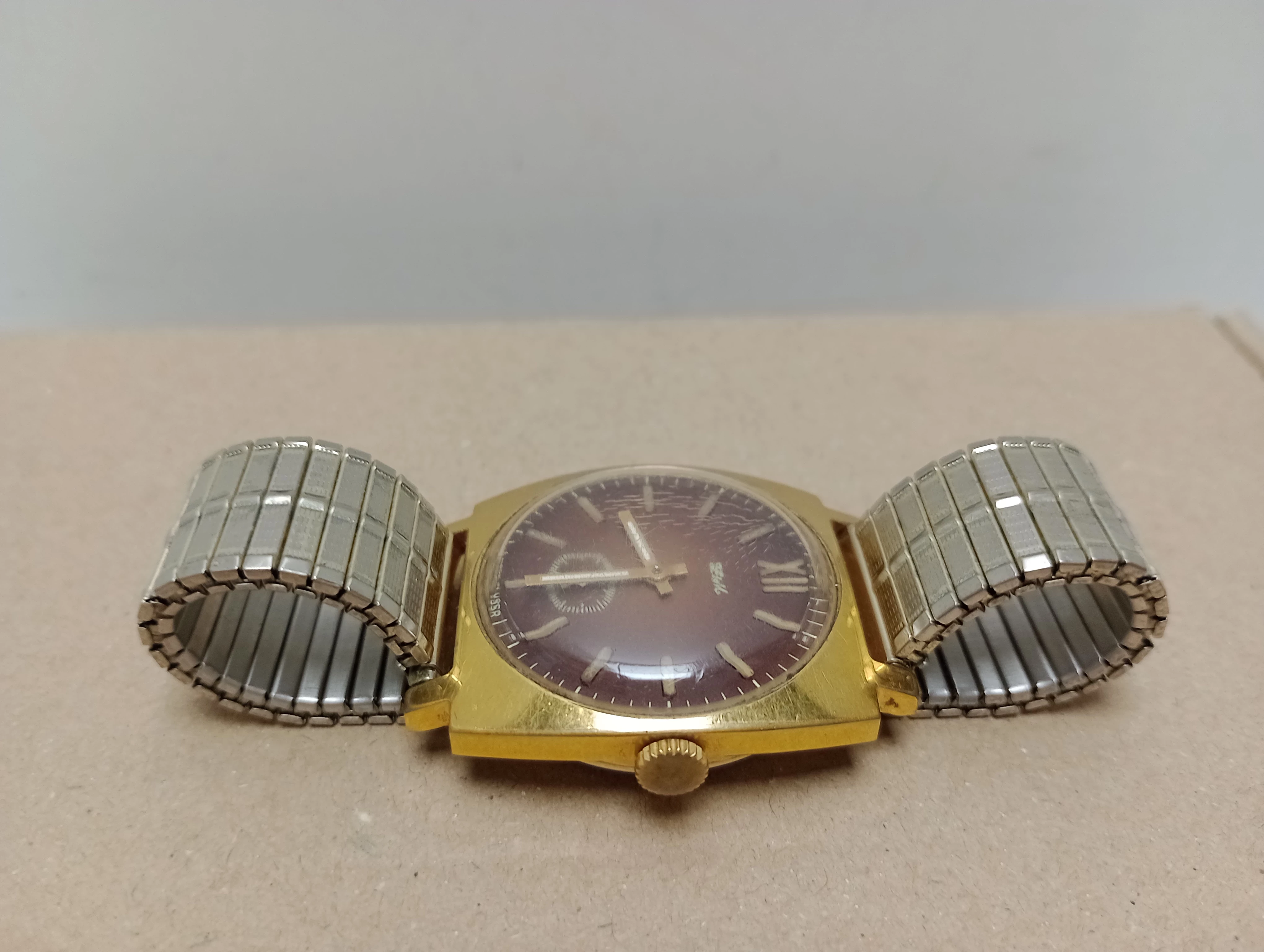 radziecki-zegarek-zim-pozlacany-10-mikronow-osiedle-teatralne-3u15-krakow