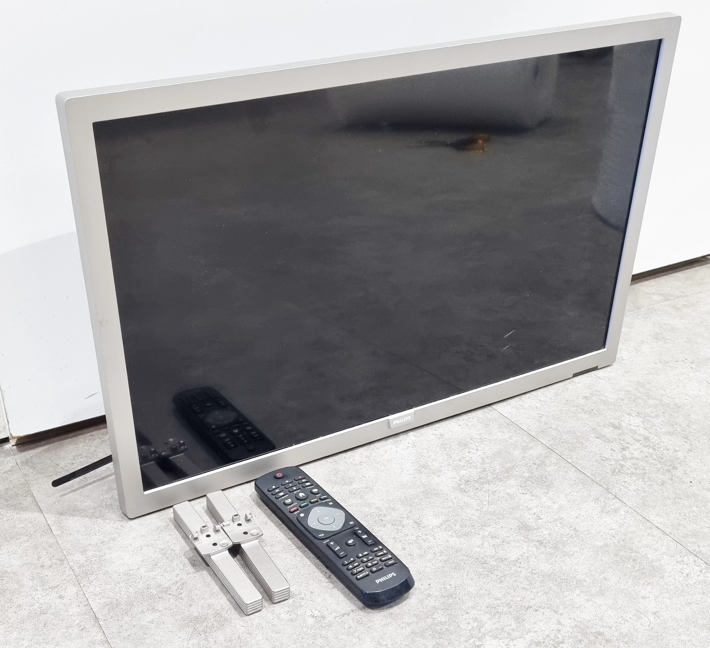 telewizor-philips-24-cale-24pfs5525-stan-uzywany