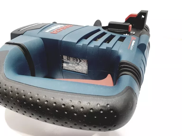 MŁOTOWIERTARKA BOSCH GBH 3000 KOMPLET POWYSTAWOWY
