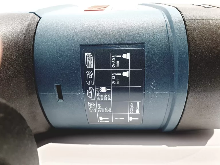 MŁOTOWIERTARKA BOSCH GBH 3000 KOMPLET POWYSTAWOWY